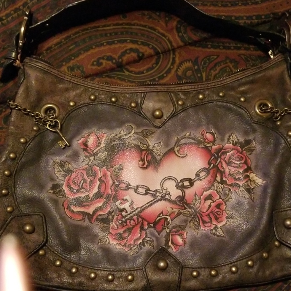 Hard to find charcoal w red hearts